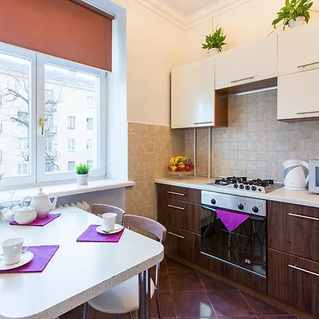 On Kiseliova 13 Apartament *