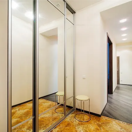 On Kiseliova 13 Apartament *